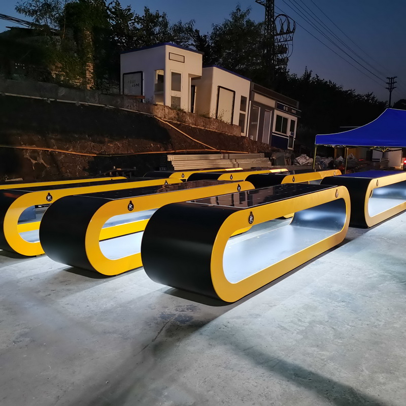 Muliti Funktion Trådlös laddning LED Strip Light Billigt fabrikspris Solar Smart Bench